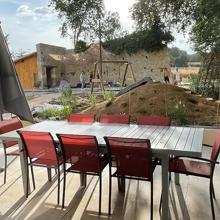 Campagne Famille 15 Pers Piscine Chauffee Jeux Enfants Petanque Tatil Evi