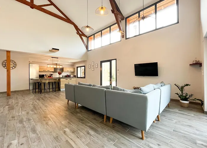 펜션 Campagne Famille 15 Pers Piscine Chauffee Jeux Enfants Petanque Saint-Sauvy